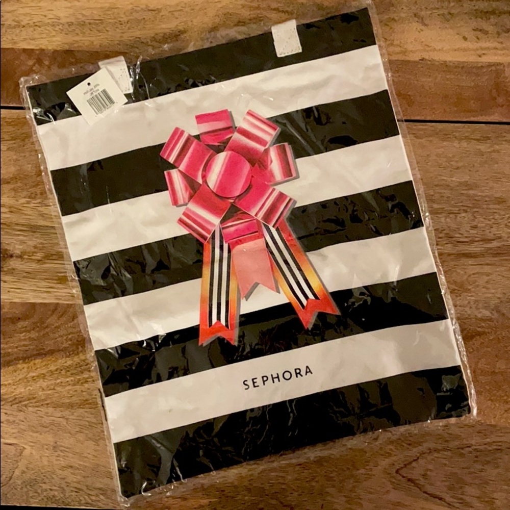 Sephora holiday tote - nwt in plastic